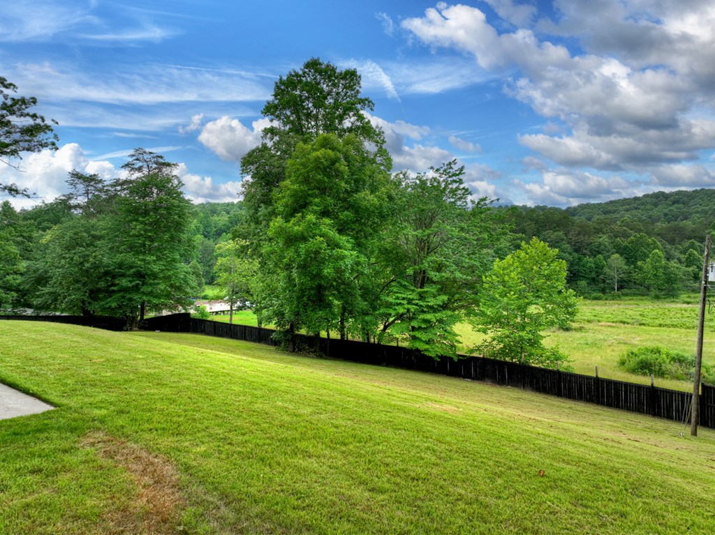 717 Bearden Road Property Photo 7