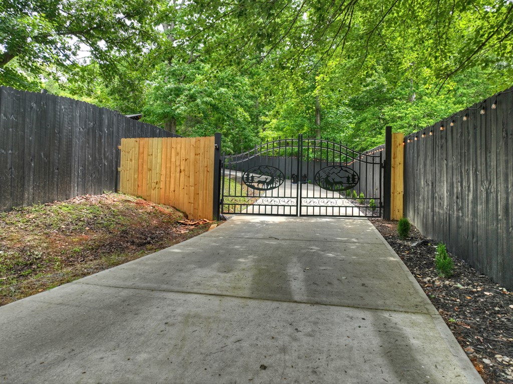 717 Bearden Road Property Photo 55