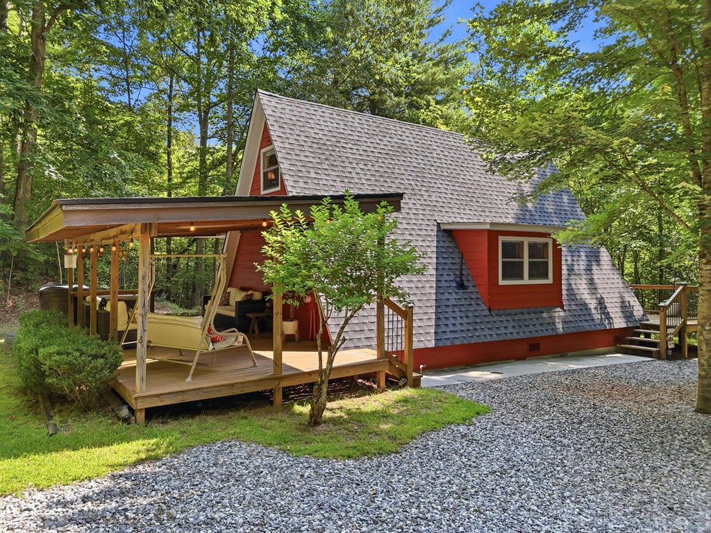 27 Two Cedars Road Property Photo 48