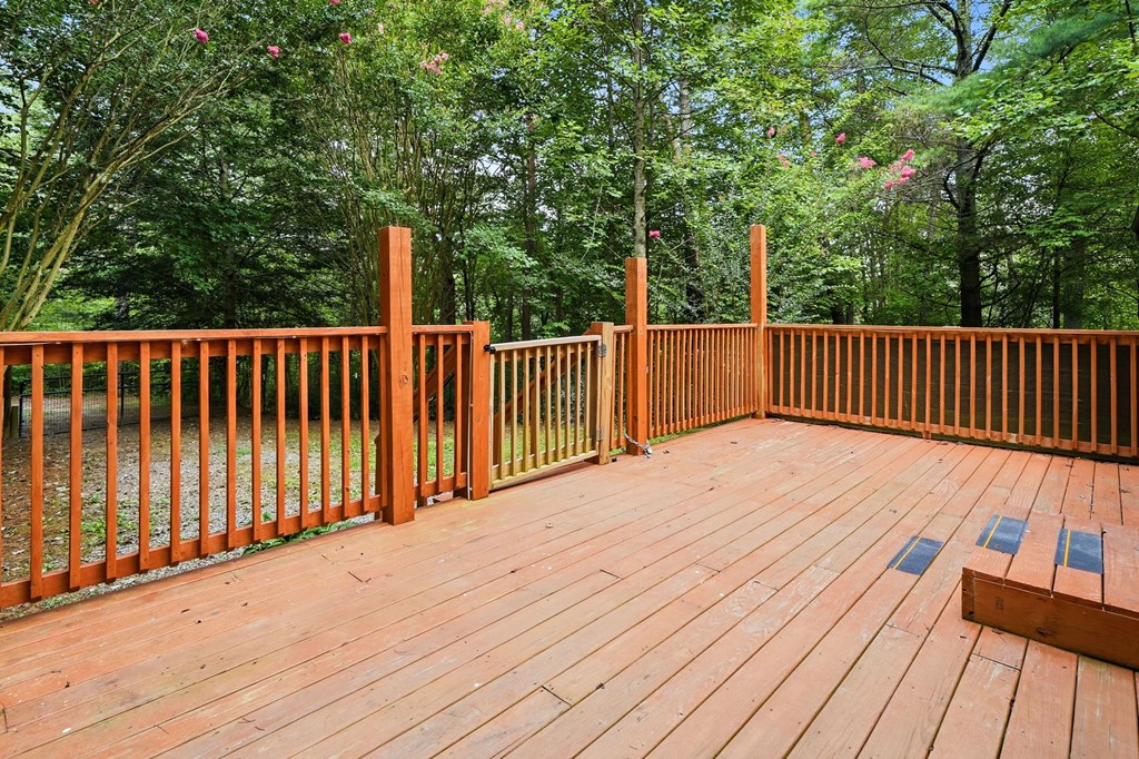 204 Dover Chapel Terrace Property Photo 14