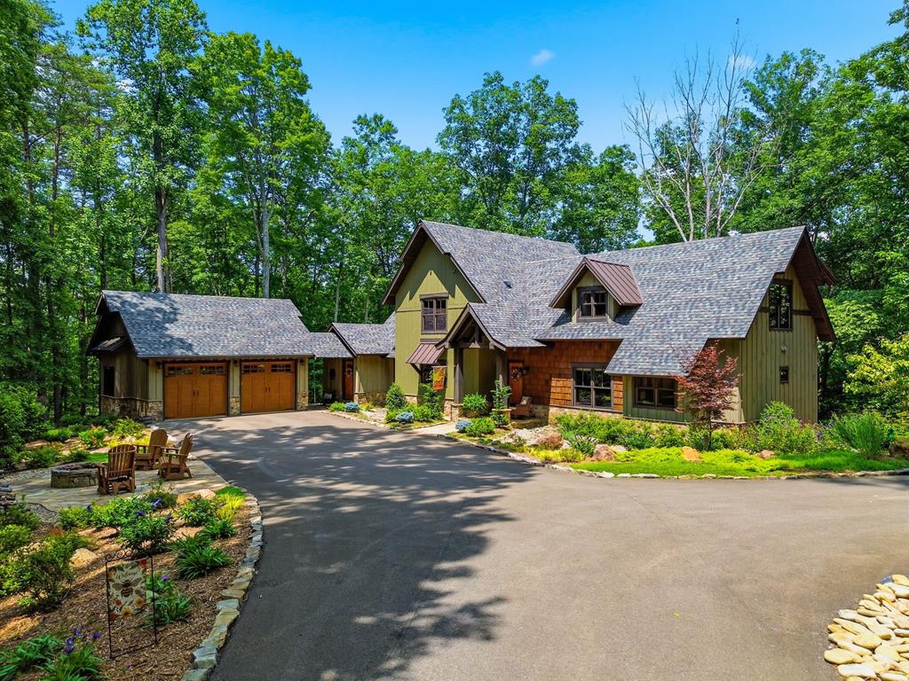 427 Greystone Trace Property Photo 1