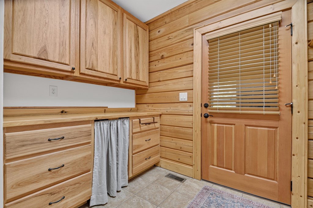 536 Delta Way Property Photo 23
