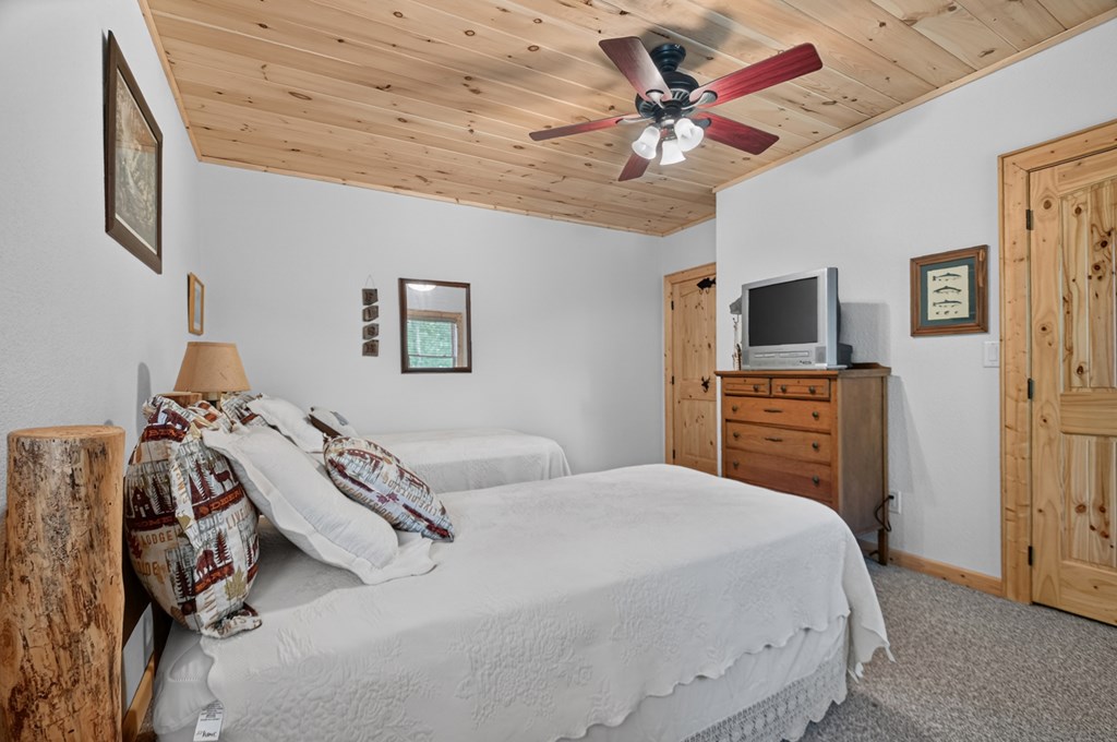 536 Delta Way Property Photo 38