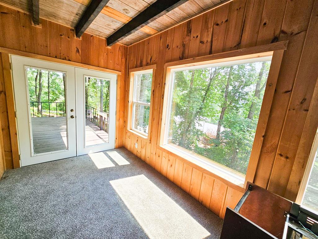 128 Manor Drive Property Photo 10