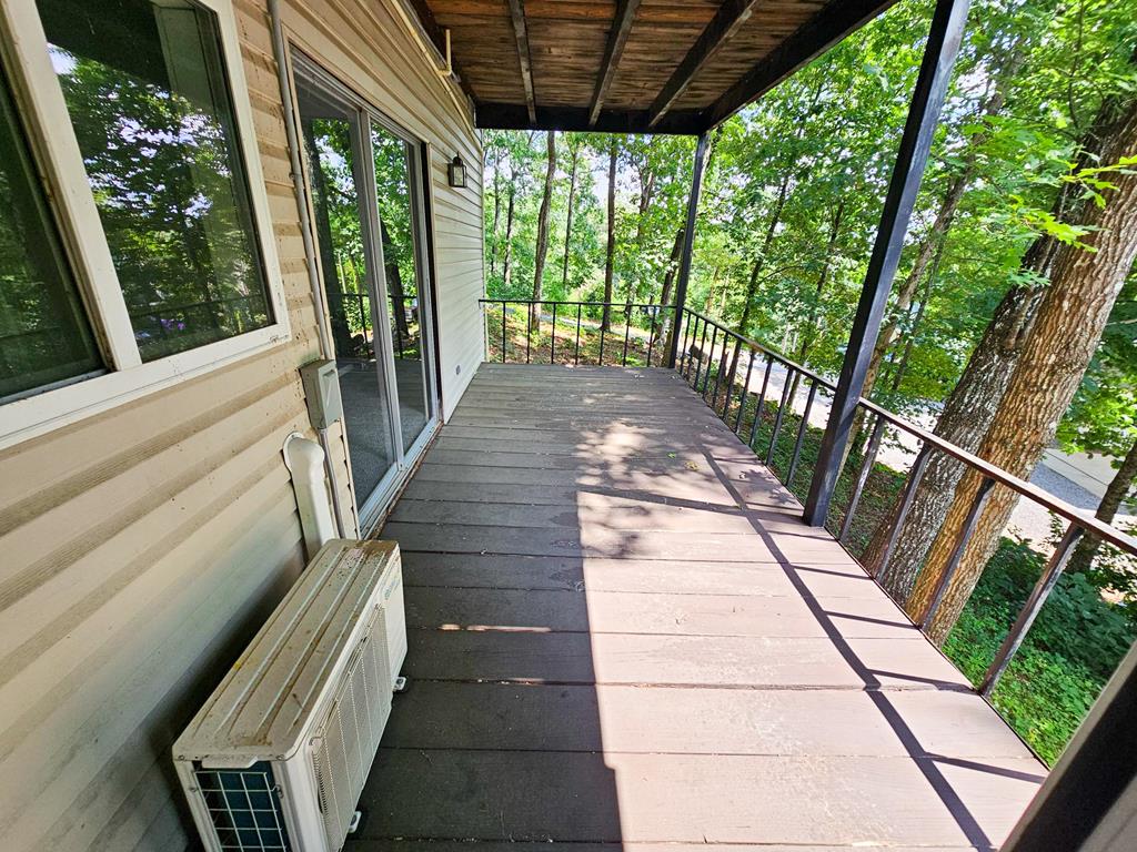 128 Manor Drive Property Photo 11
