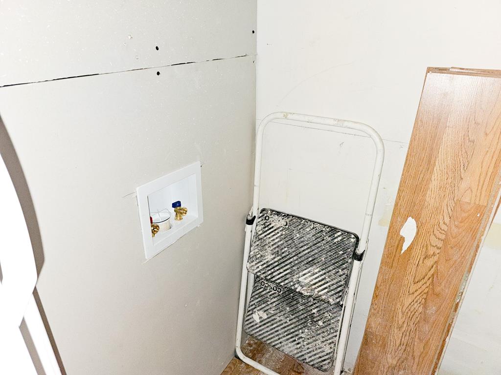 128 Manor Drive Property Photo 32