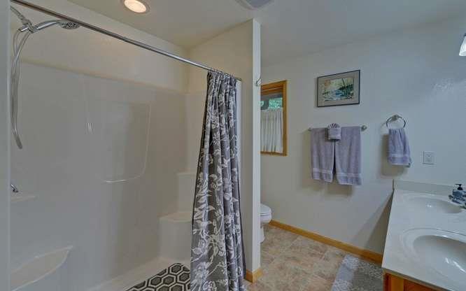 127 Lazy Creek Lane Property Photo 17