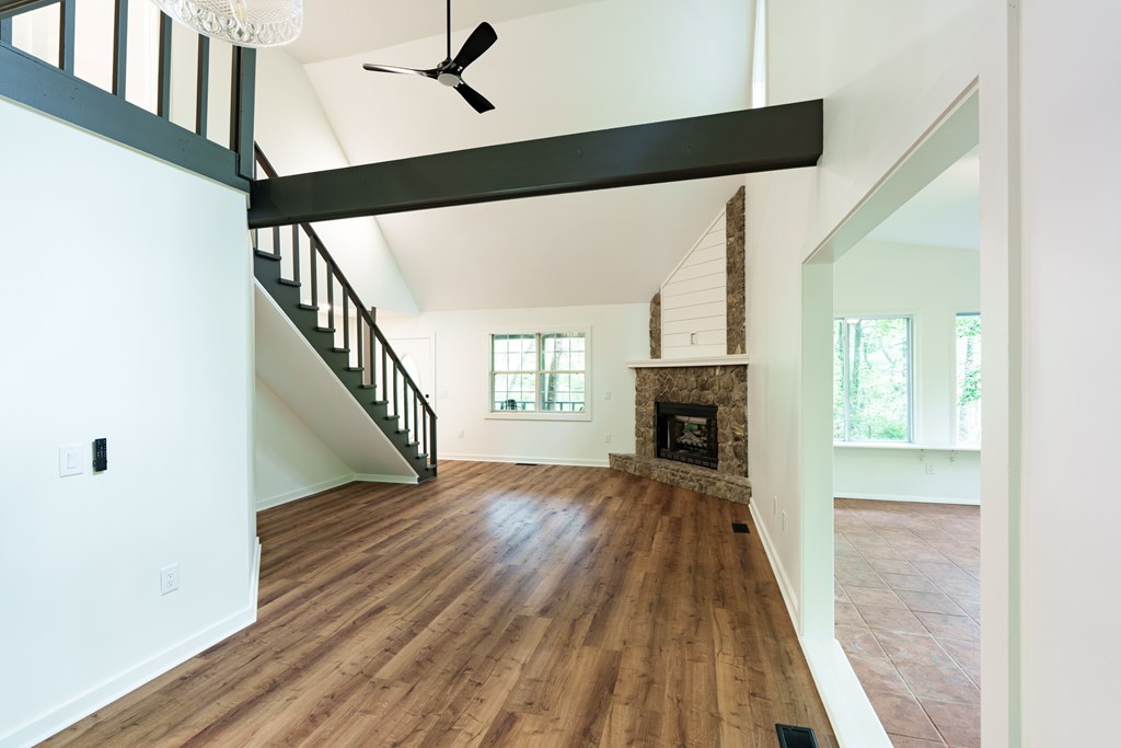 169 Autumn Lane Property Photo 15