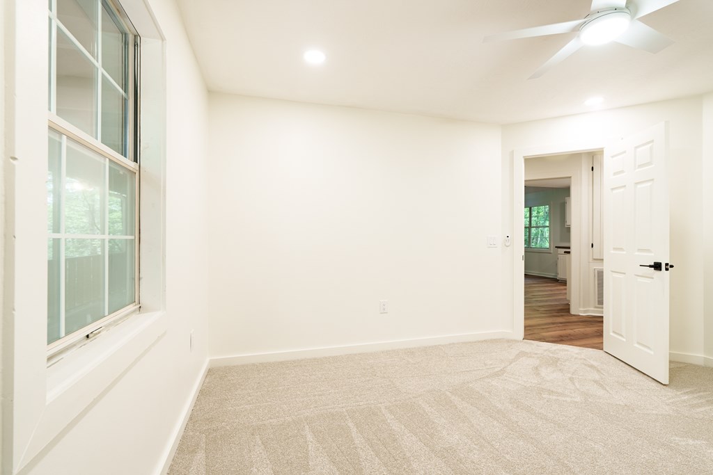 169 Autumn Lane Property Photo 33