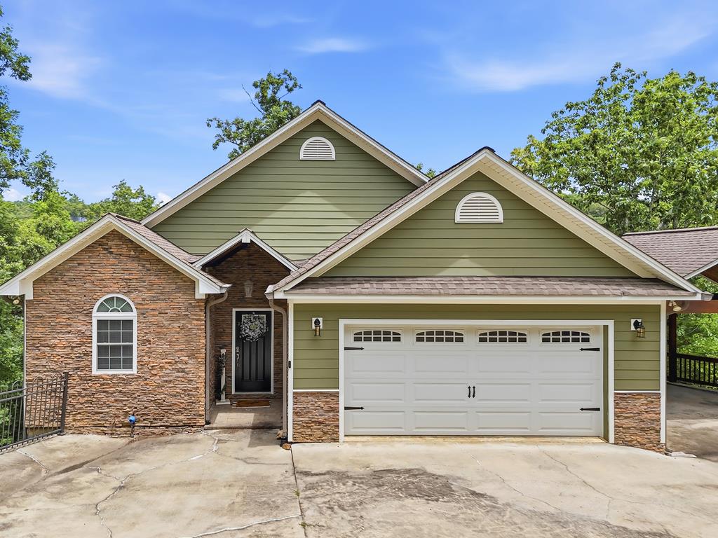 474 Seneca Way Property Photo 1