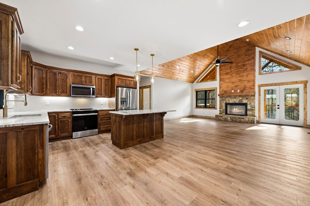 40 Cherry Street Property Photo 11