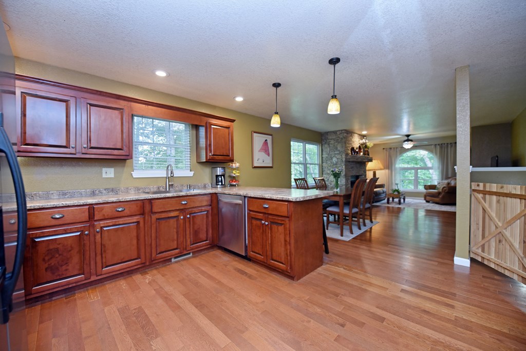 1512 Smithfield Lane Property Photo 11
