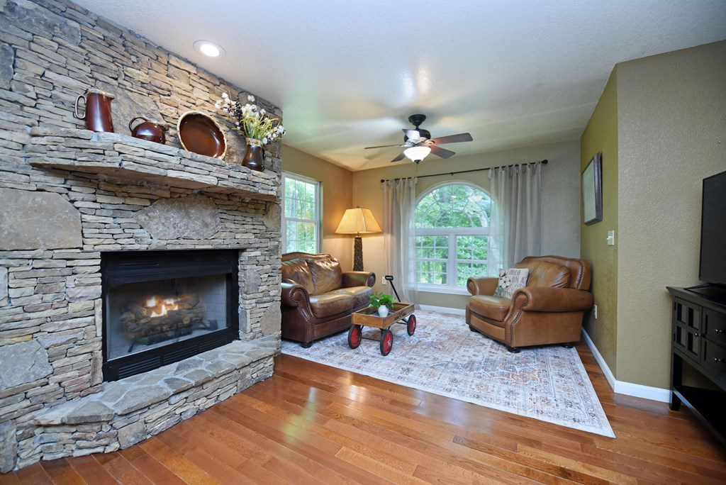1512 Smithfield Lane Property Photo 15