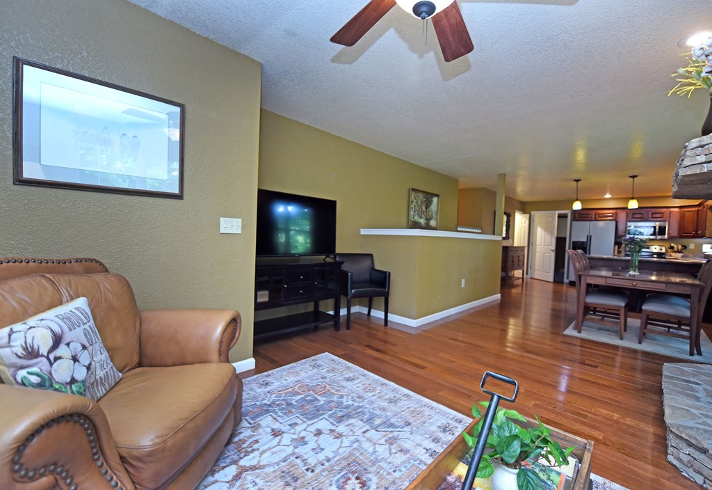1512 Smithfield Lane Property Photo 18