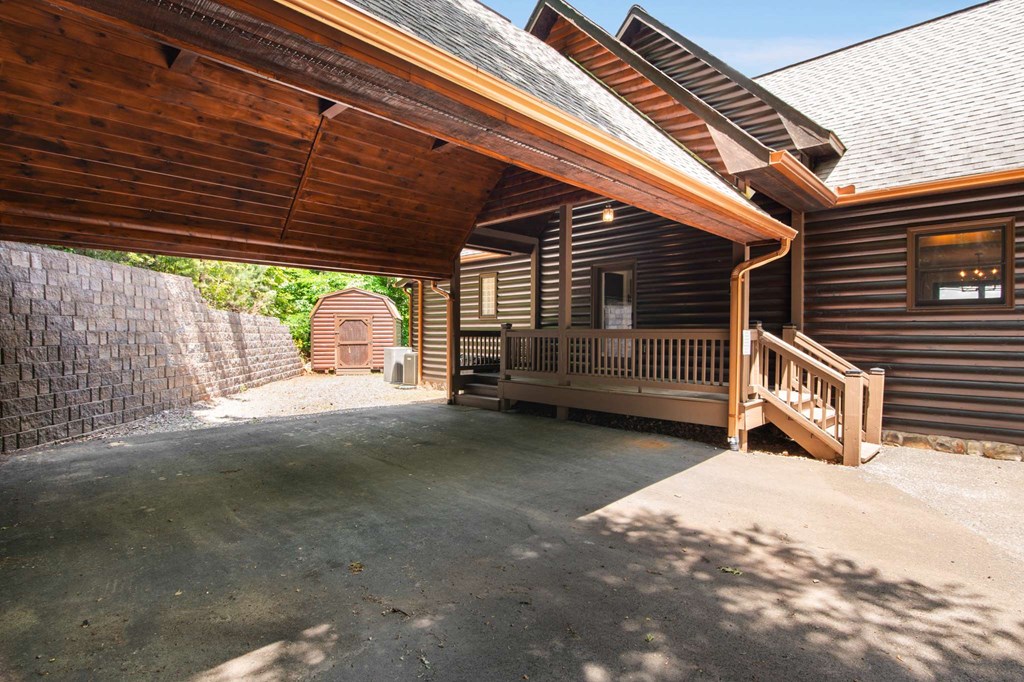 231 Sunrock Mountain Trail Property Photo 4