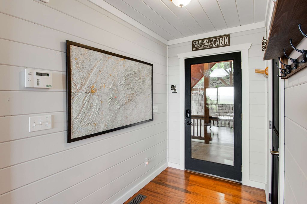 231 Sunrock Mountain Trail Property Photo 6