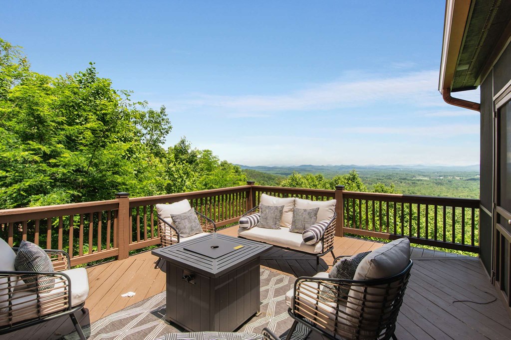 231 Sunrock Mountain Trail Property Photo 25