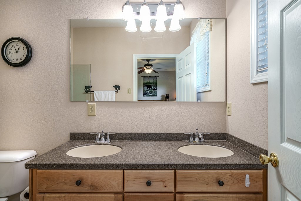 883 Village Road Property Photo 8