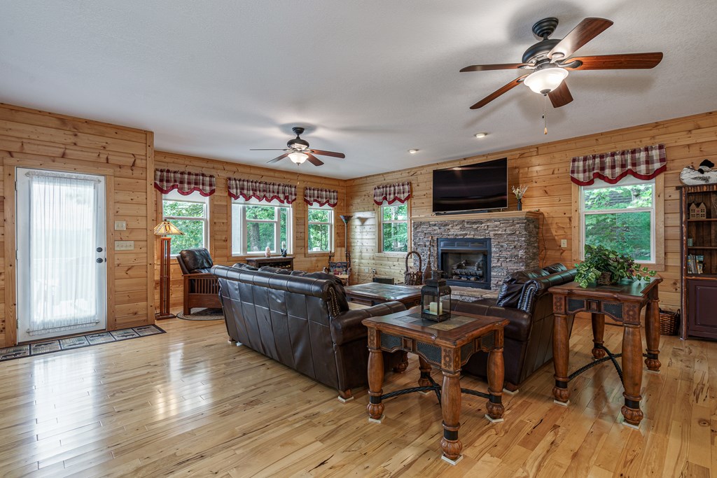 883 Village Road Property Photo 17