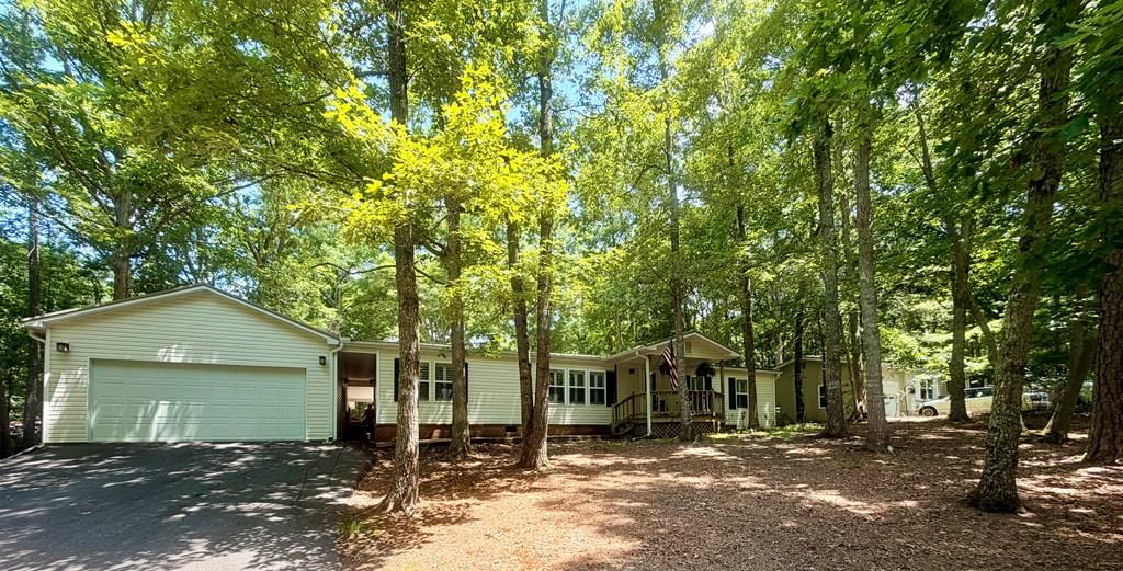 622 Lakeside Drive Property Photo 1