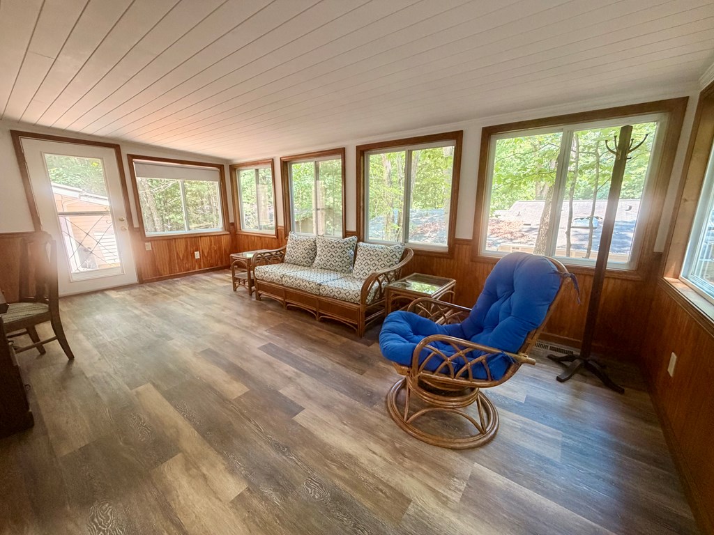 622 Lakeside Drive Property Photo 12
