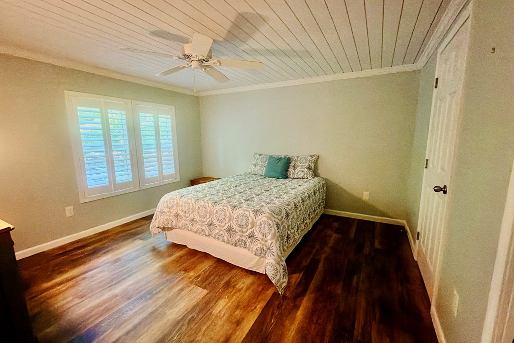 622 Lakeside Drive Property Photo 13
