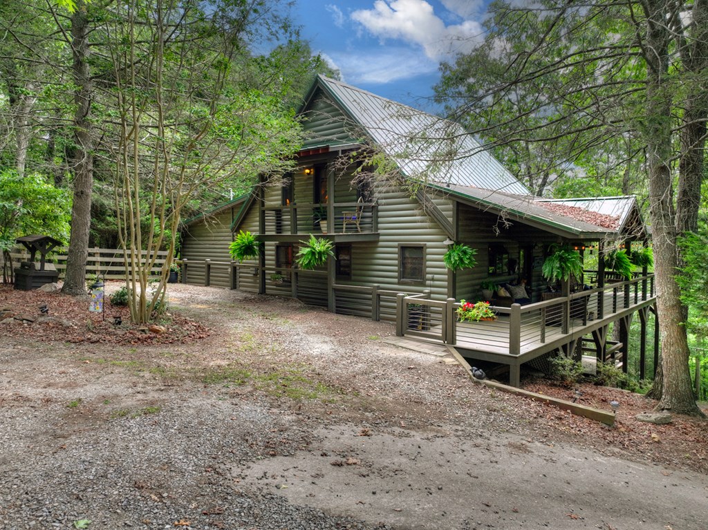 246 Uphill Road Property Photo 4