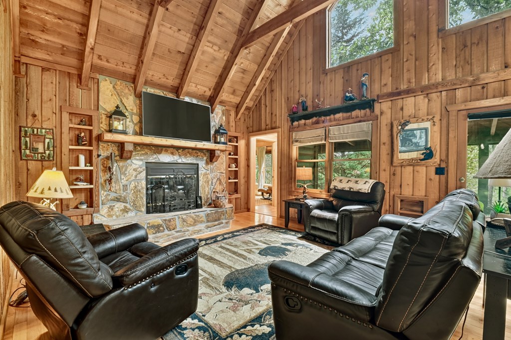 246 Uphill Road Property Photo 23
