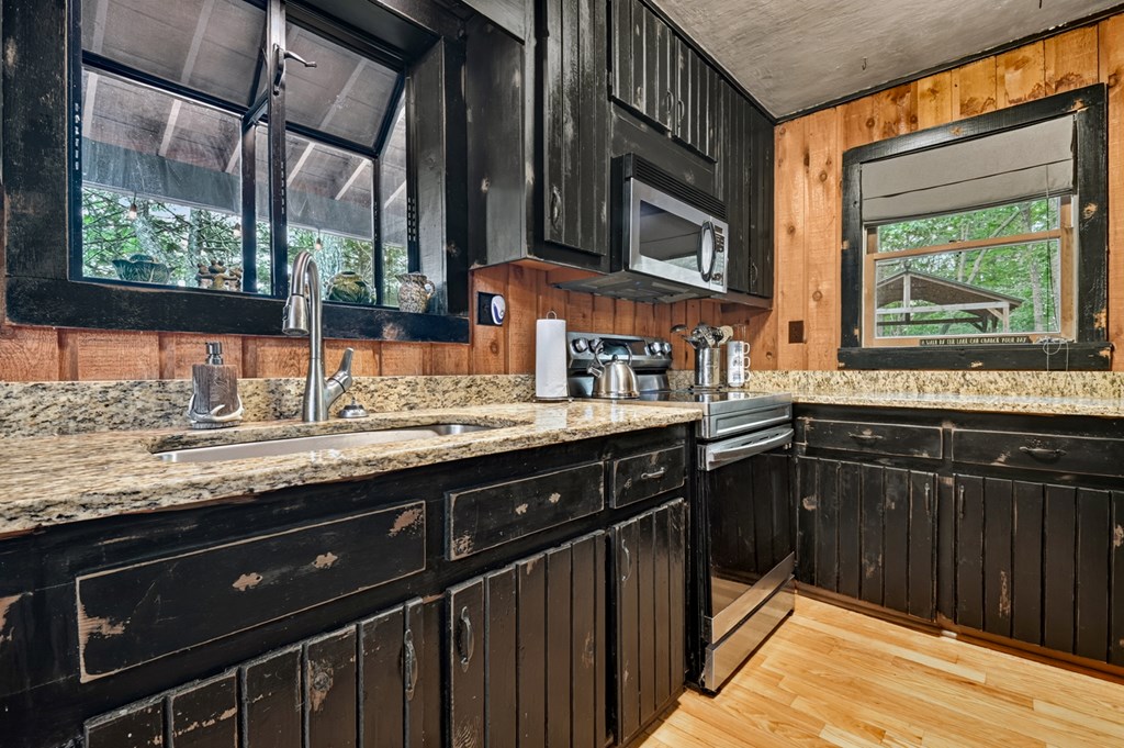 246 Uphill Road Property Photo 30