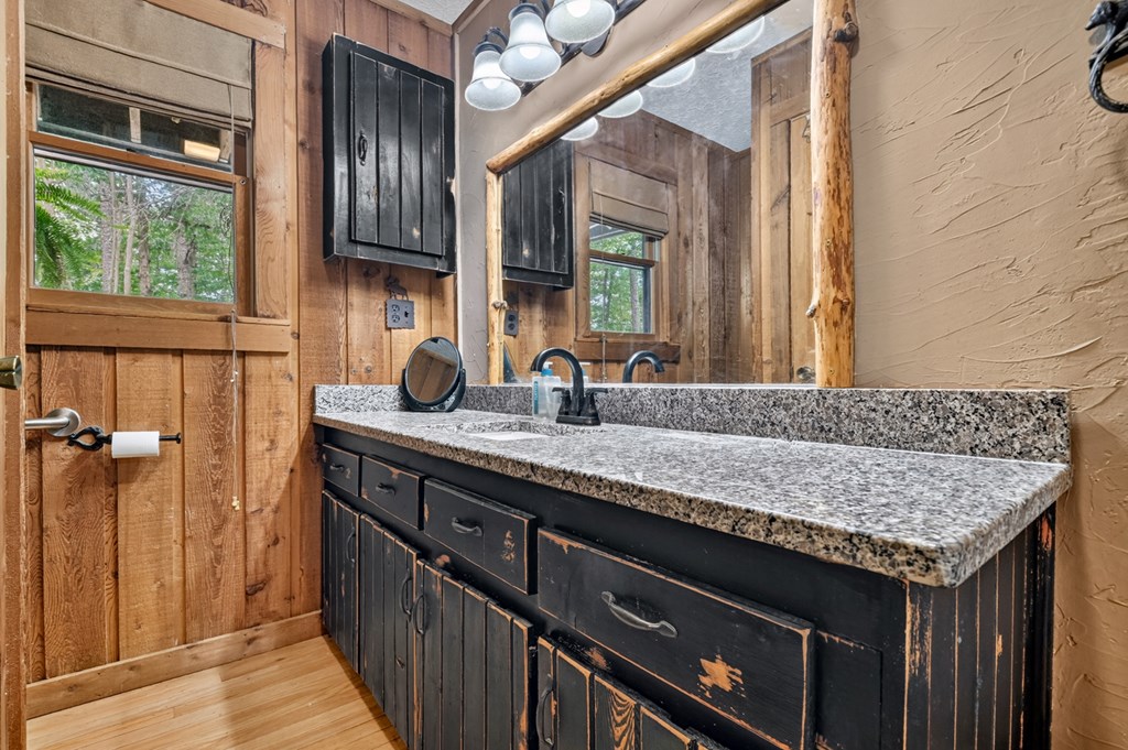 246 Uphill Road Property Photo 34