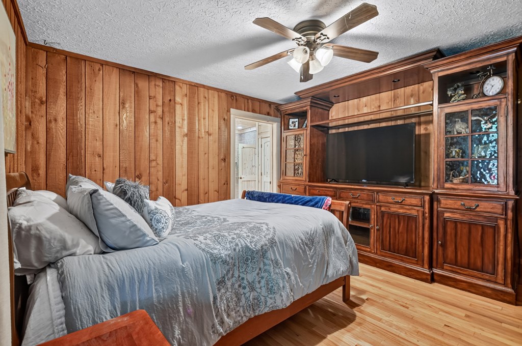 246 Uphill Road Property Photo 36
