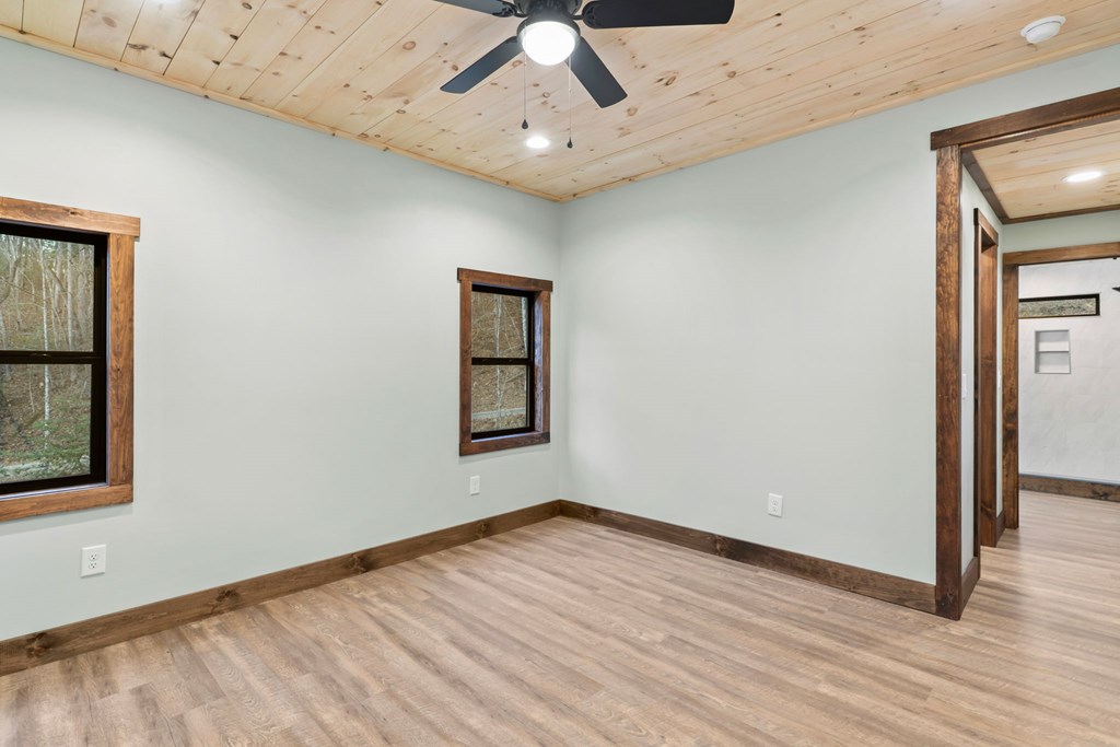 307 Ross Road Property Photo 24