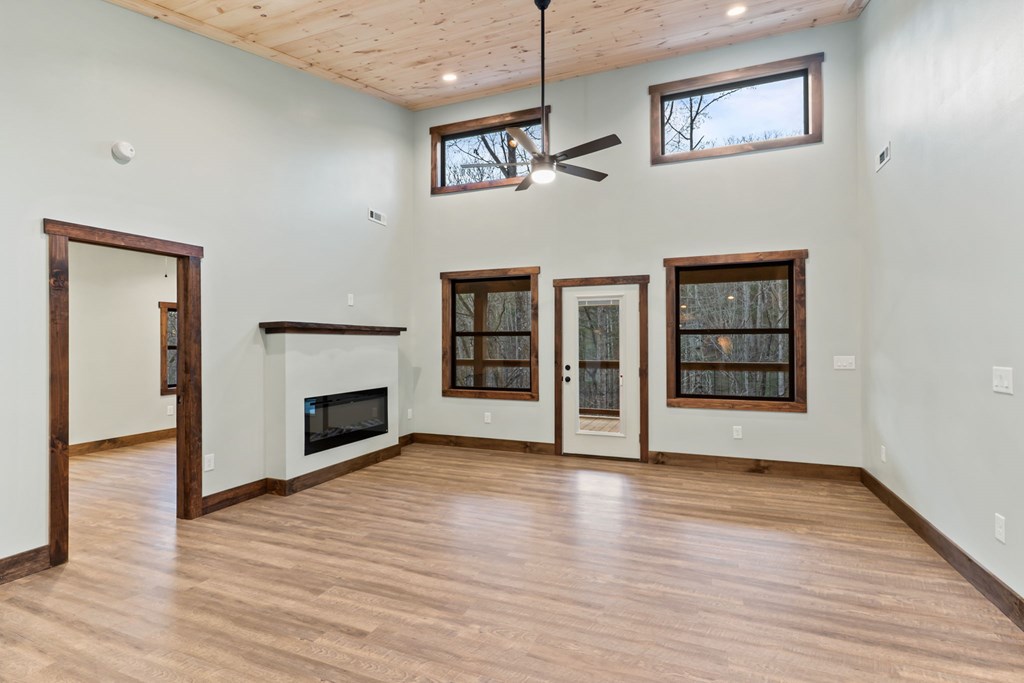 307 Ross Road Property Photo 40