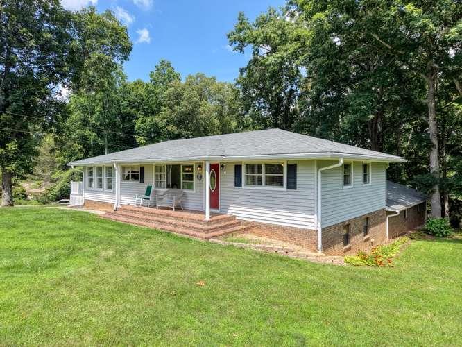 52 Farner-plott Drive Property Photo 1