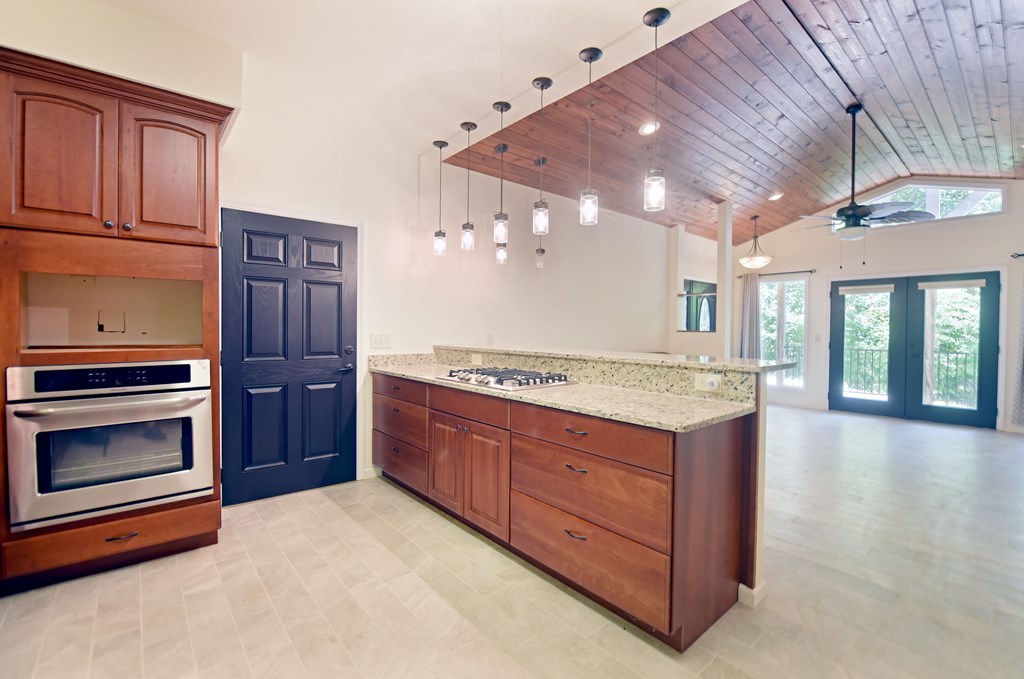 714 Mountain View Road Property Photo 8