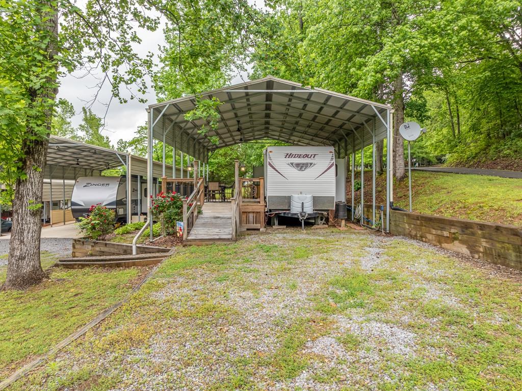 415 Peaceful Loop Property Photo 12
