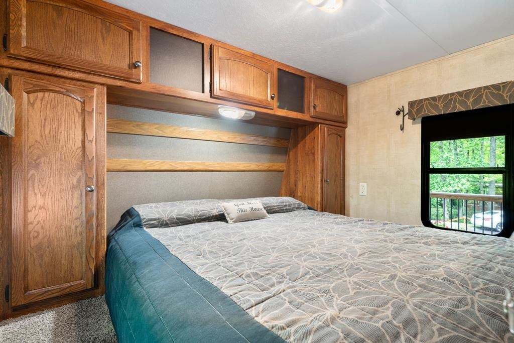 415 Peaceful Loop Property Photo 29