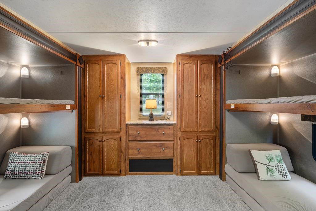 415 Peaceful Loop Property Photo 31