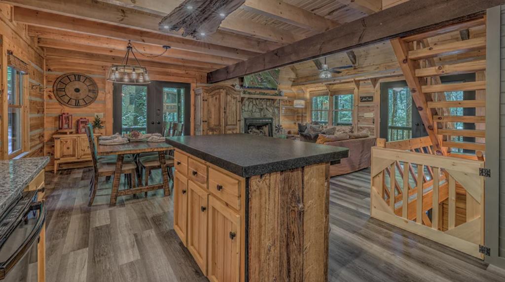 70 Stanley Creek Cross Property Photo 9