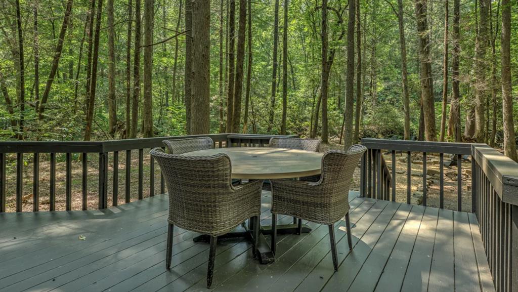 70 Stanley Creek Cross Property Photo 25