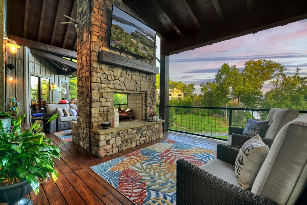 66 Rome Point Property Photo 29