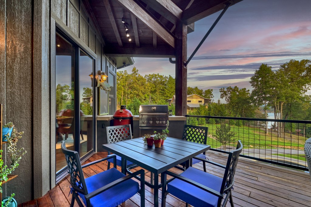 66 Rome Point Property Photo 30