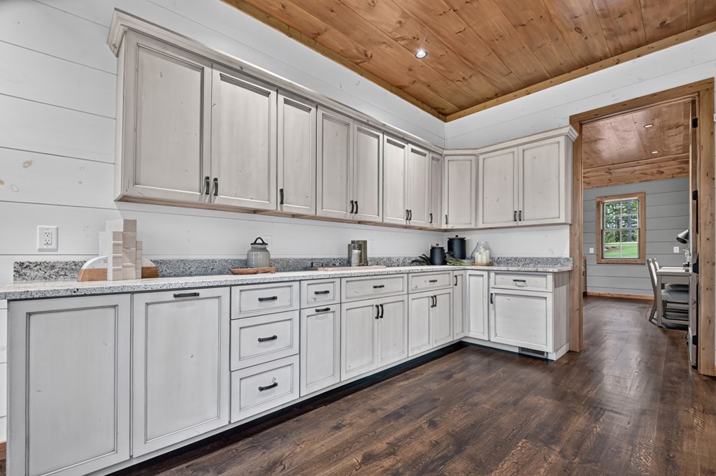 66 Rome Point Property Photo 41