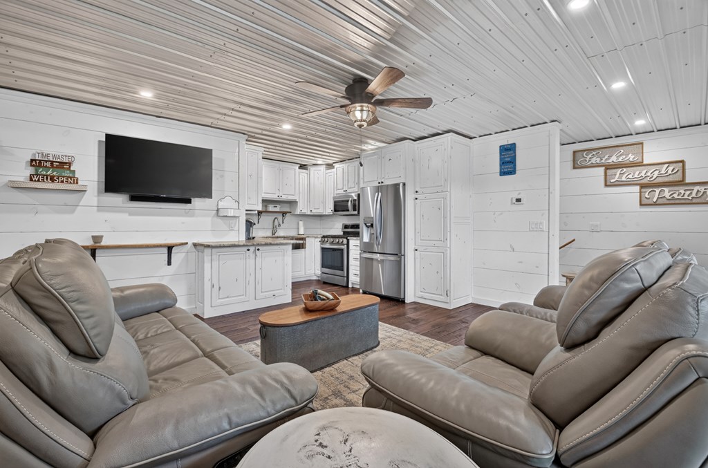 66 Rome Point Property Photo 64
