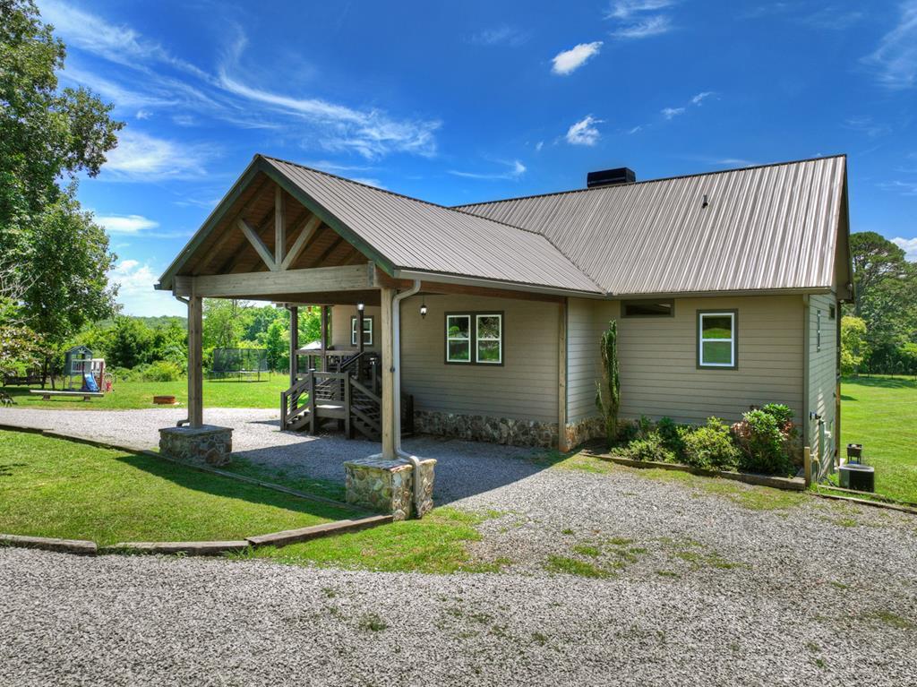 777 Hamby Road Property Photo 2