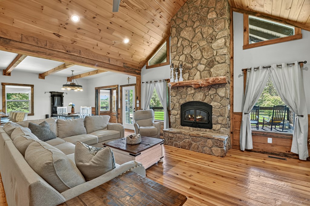 777 Hamby Road Property Photo 4
