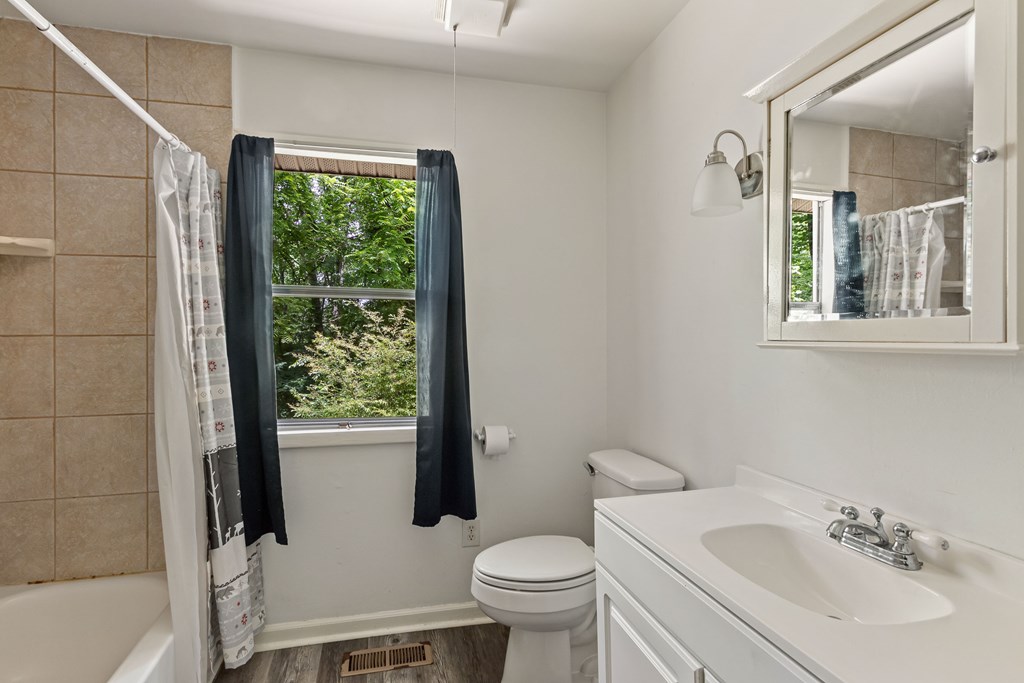 60 Fleming Street Property Photo 33