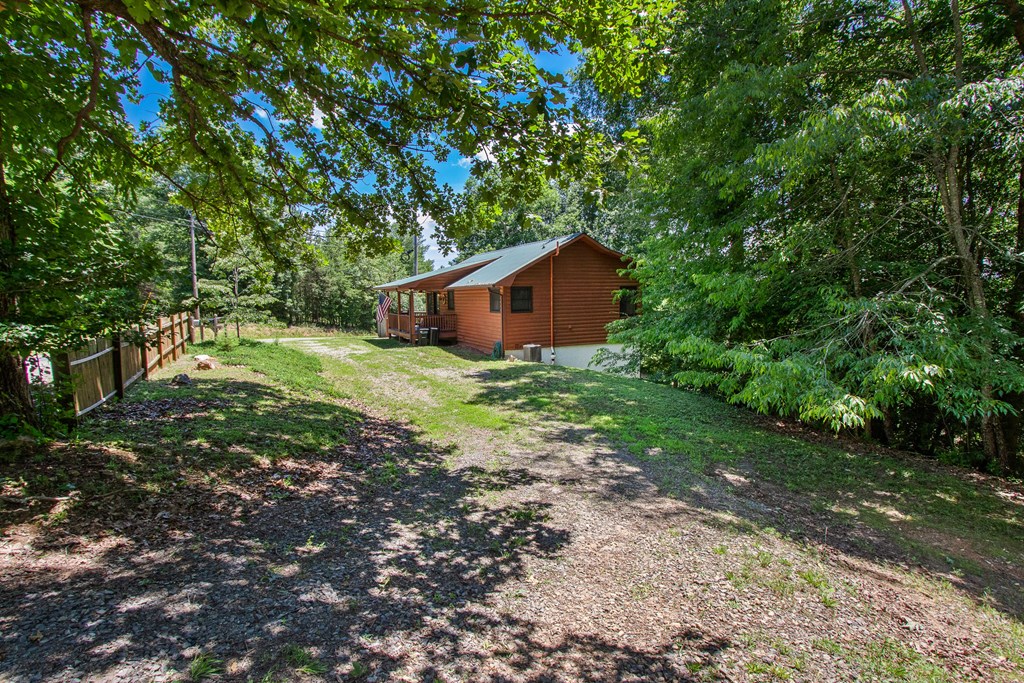 117 Carson Lane Property Photo 6
