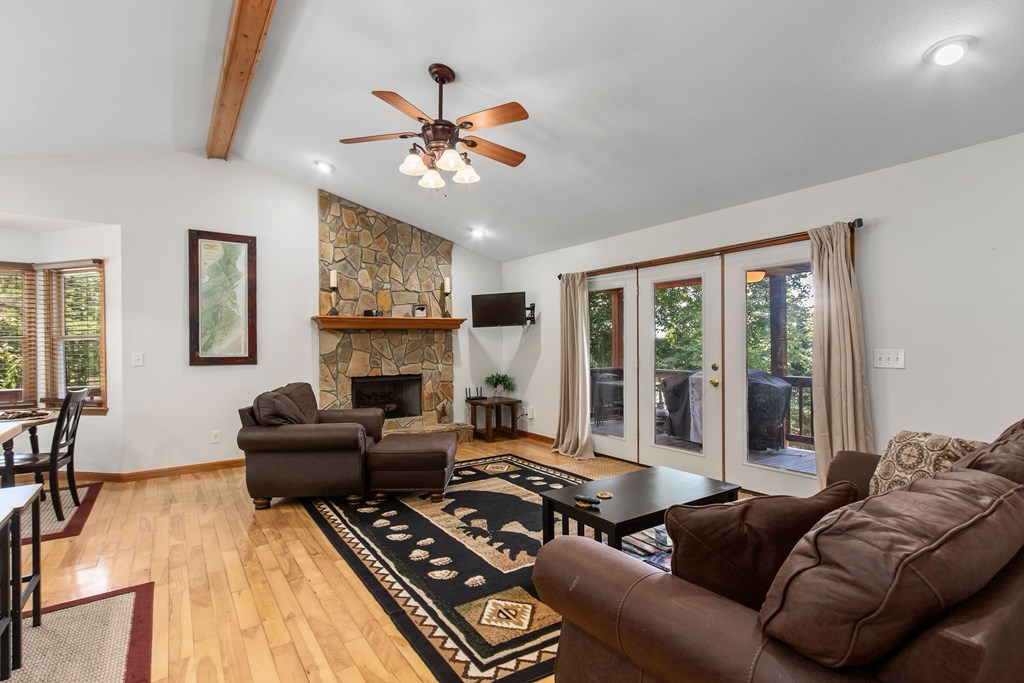 117 Carson Lane Property Photo 32