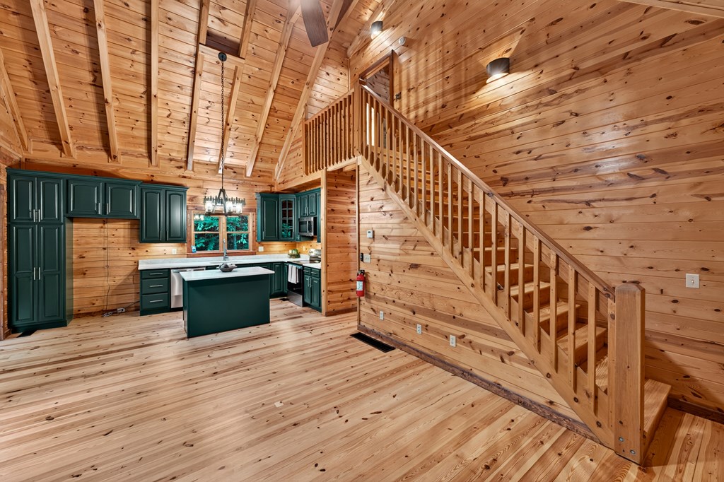 357 Hemlock Trail Property Photo 9